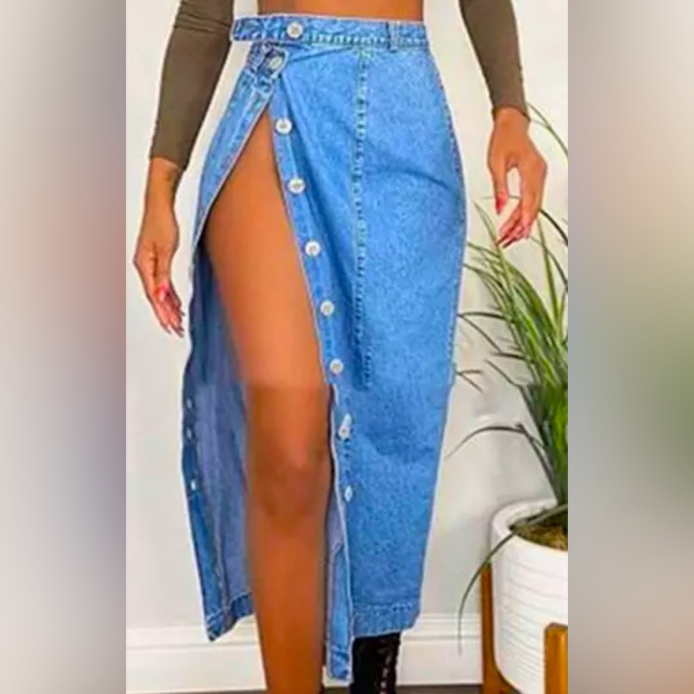 Denim skirt